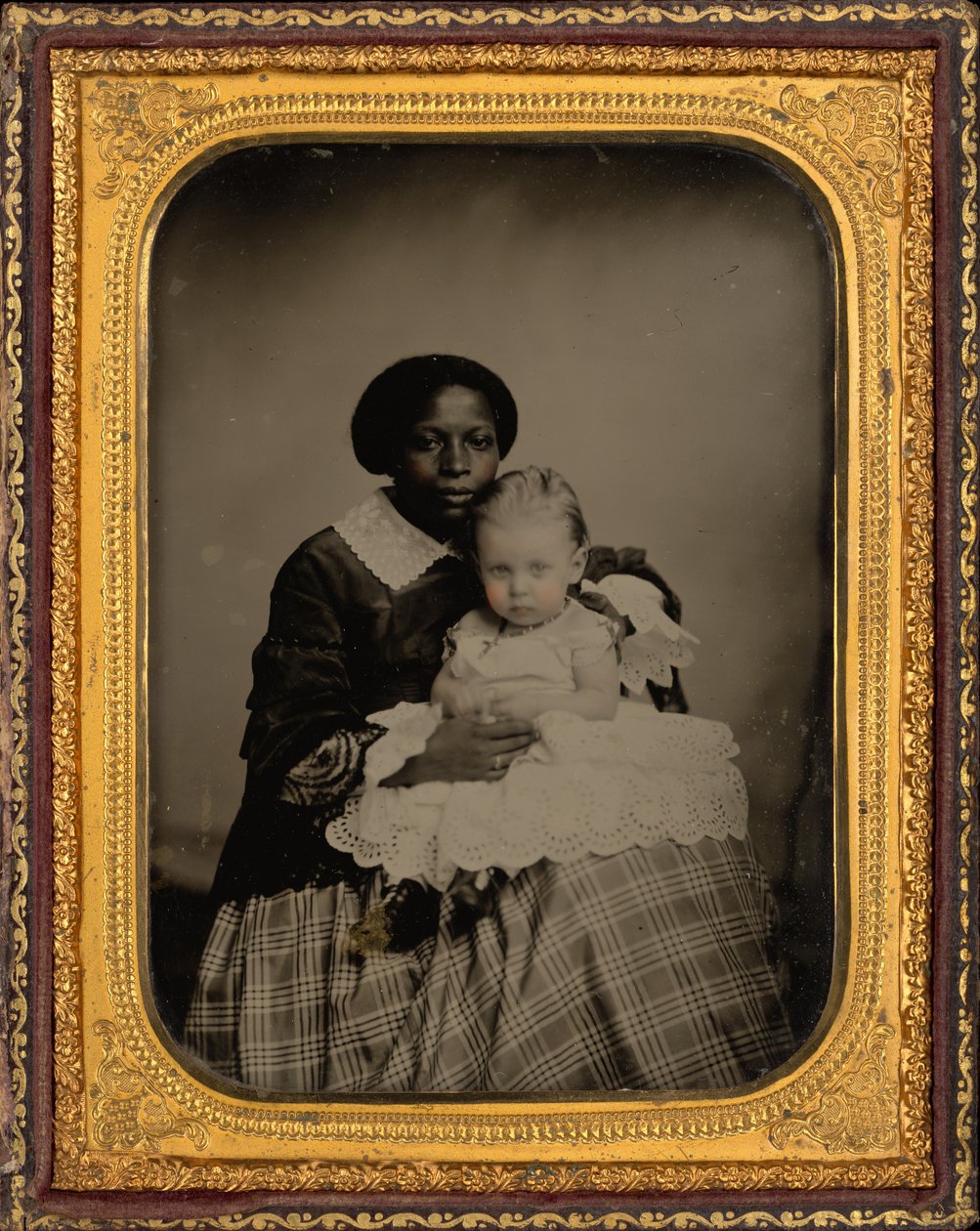 Retrato de mujer y niño,c. 1860 (foto) de American Photographer