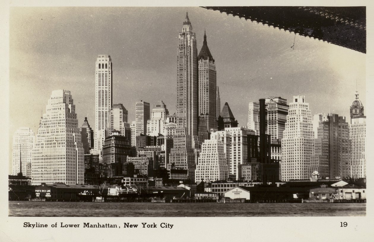 Skyline de Lower Manhattan, Nueva York, EE.UU. (fotografía en blanco y negro) de American Photographer