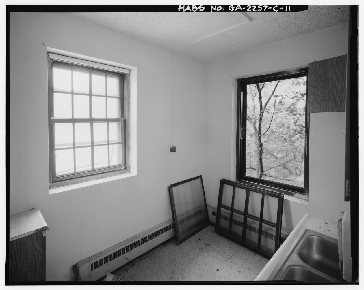 Techwood Homes, Edificio No. 1, 575-579 Techwood Drive, Atlanta, Condado de Fulton, GA de American Photographer