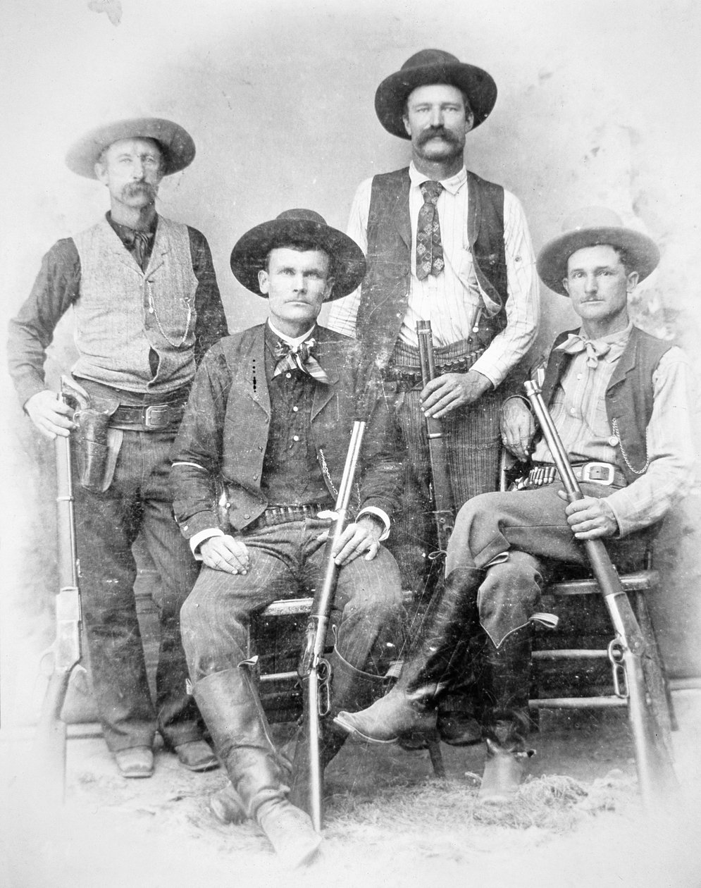 Rangers de Texas armados con revólveres y rifles Winchester de American Photographer