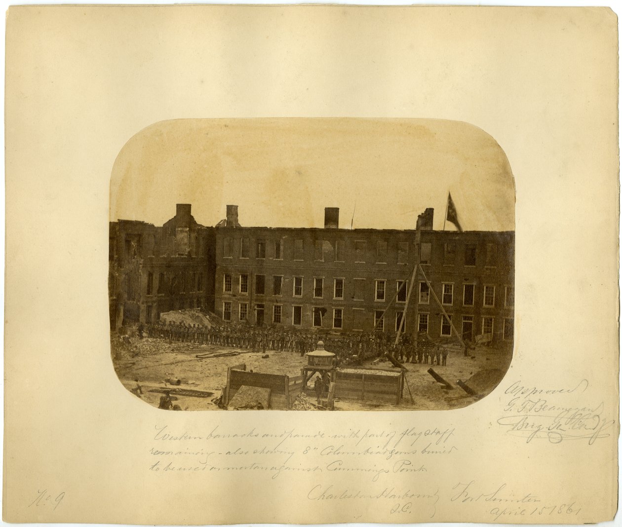 Cuarteles occidentales y desfile, Batalla de Fort Sumter, 15 de abril de 1861 de American Photographer