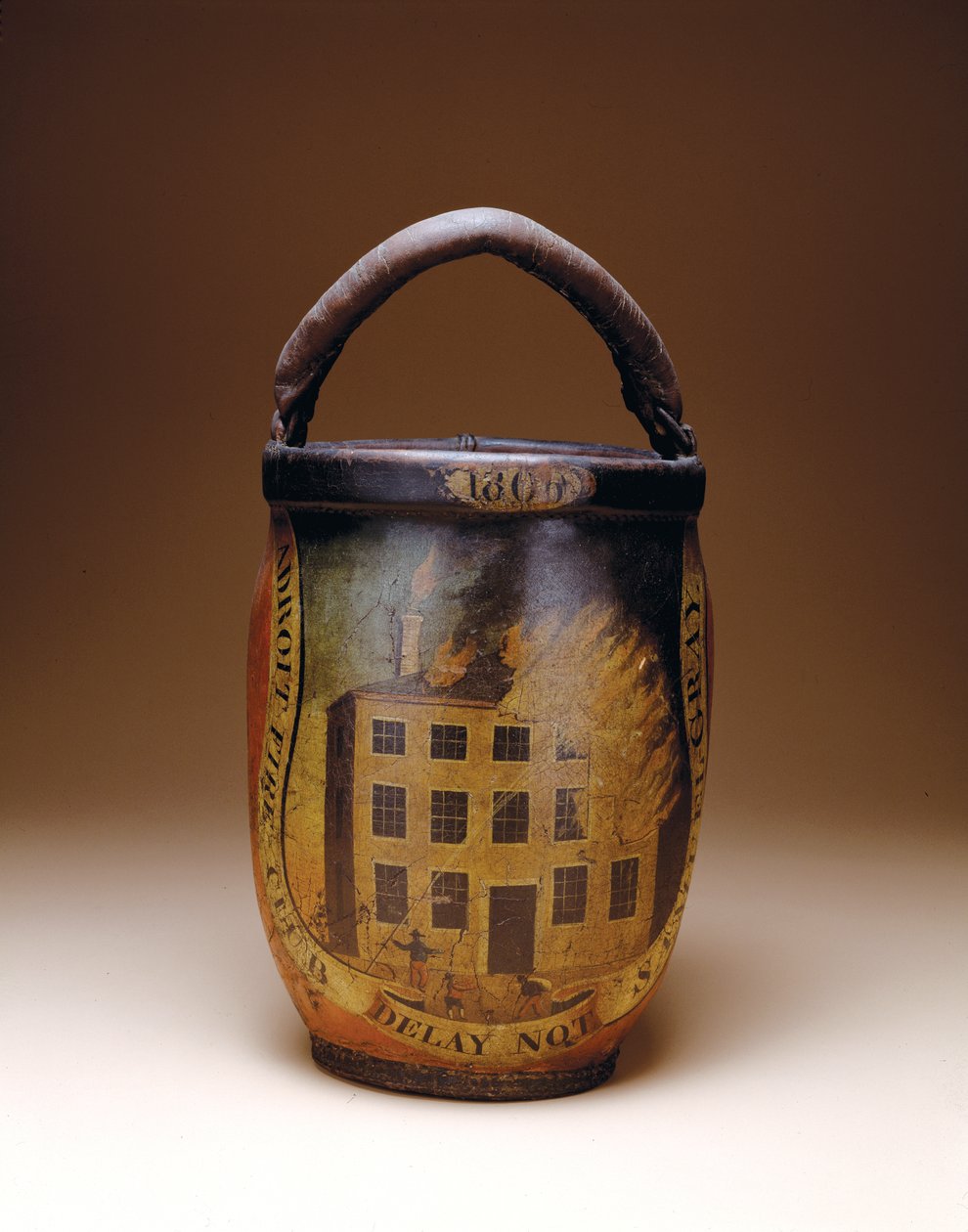 Cubo Adroit Fire Club de American School