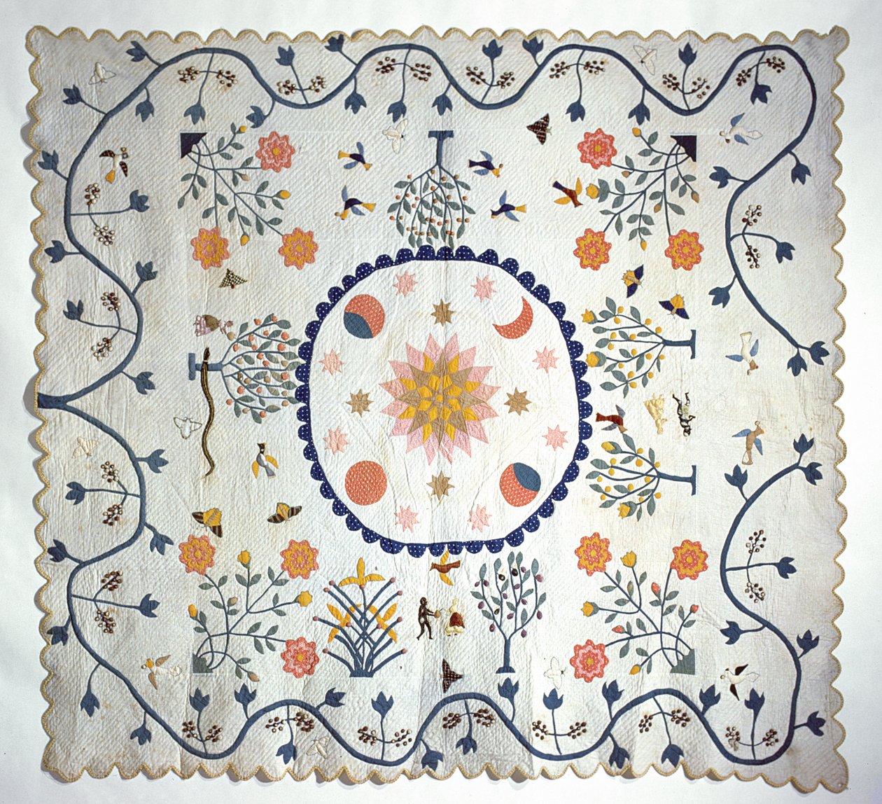 Colcha de apliques con Sol, Luna, Estrellas y el Jardín del Edén, de Arkansas, c.1850-80 de American School