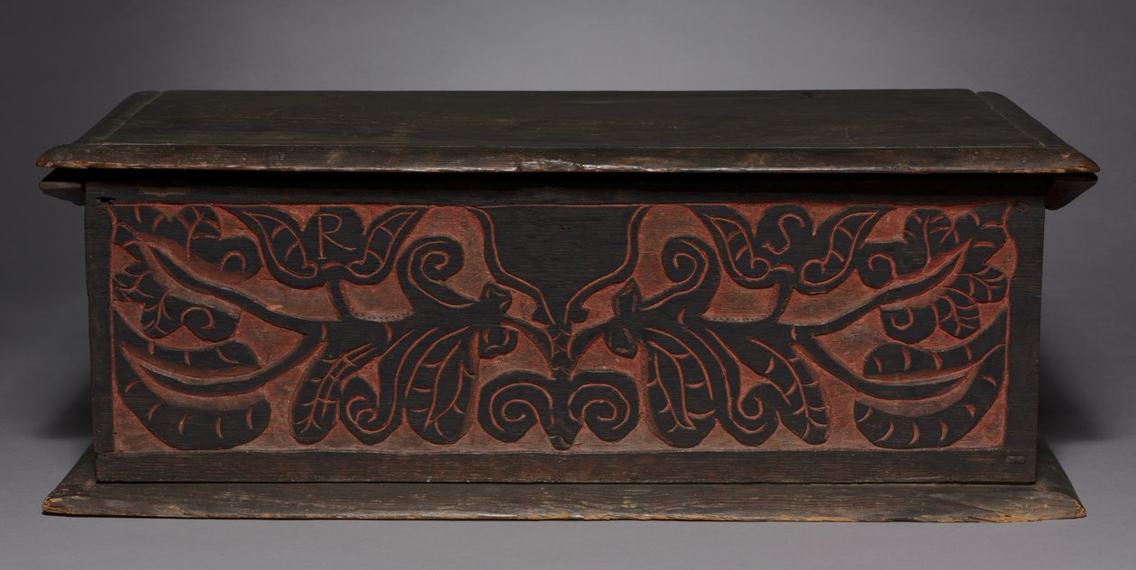 Caja tallada, 1680-1700 de American School
