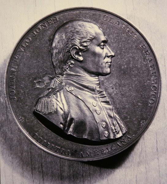 Medalla conmemorativa de John Paul Jones, después de un retrato de Jean-Antoine Houdon de American School