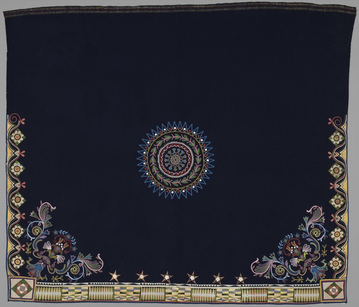Manta de baile, Anishinabe, Dakota, c.1840-50 de American School
