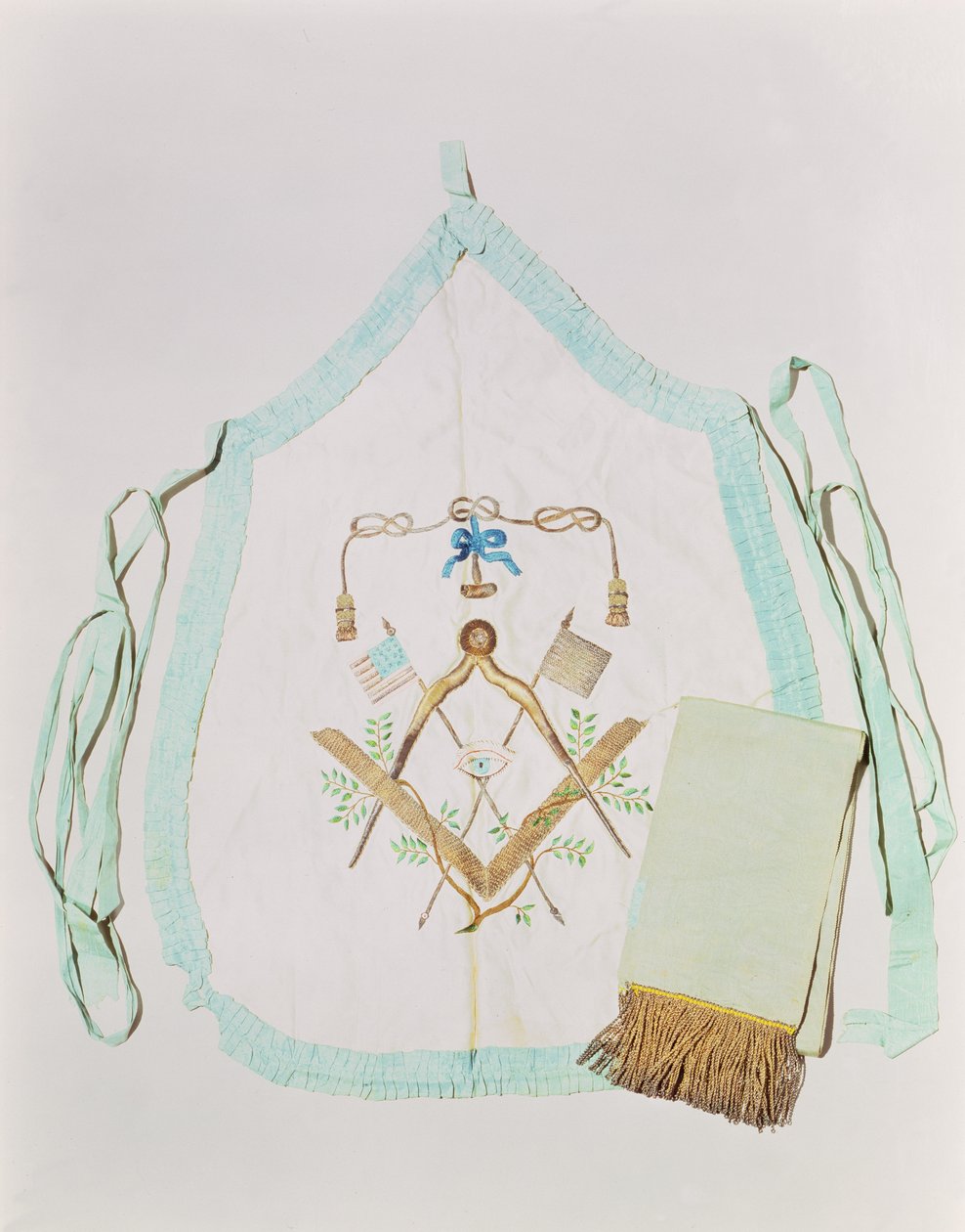 Delantal y banda masónica, 1770-1800 (seda e hilo metálico) de American School