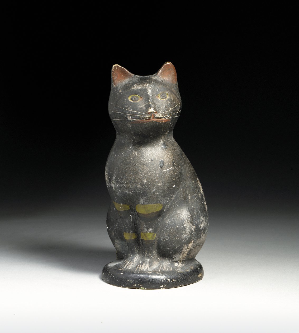 Gato moldeado y decorado de American School