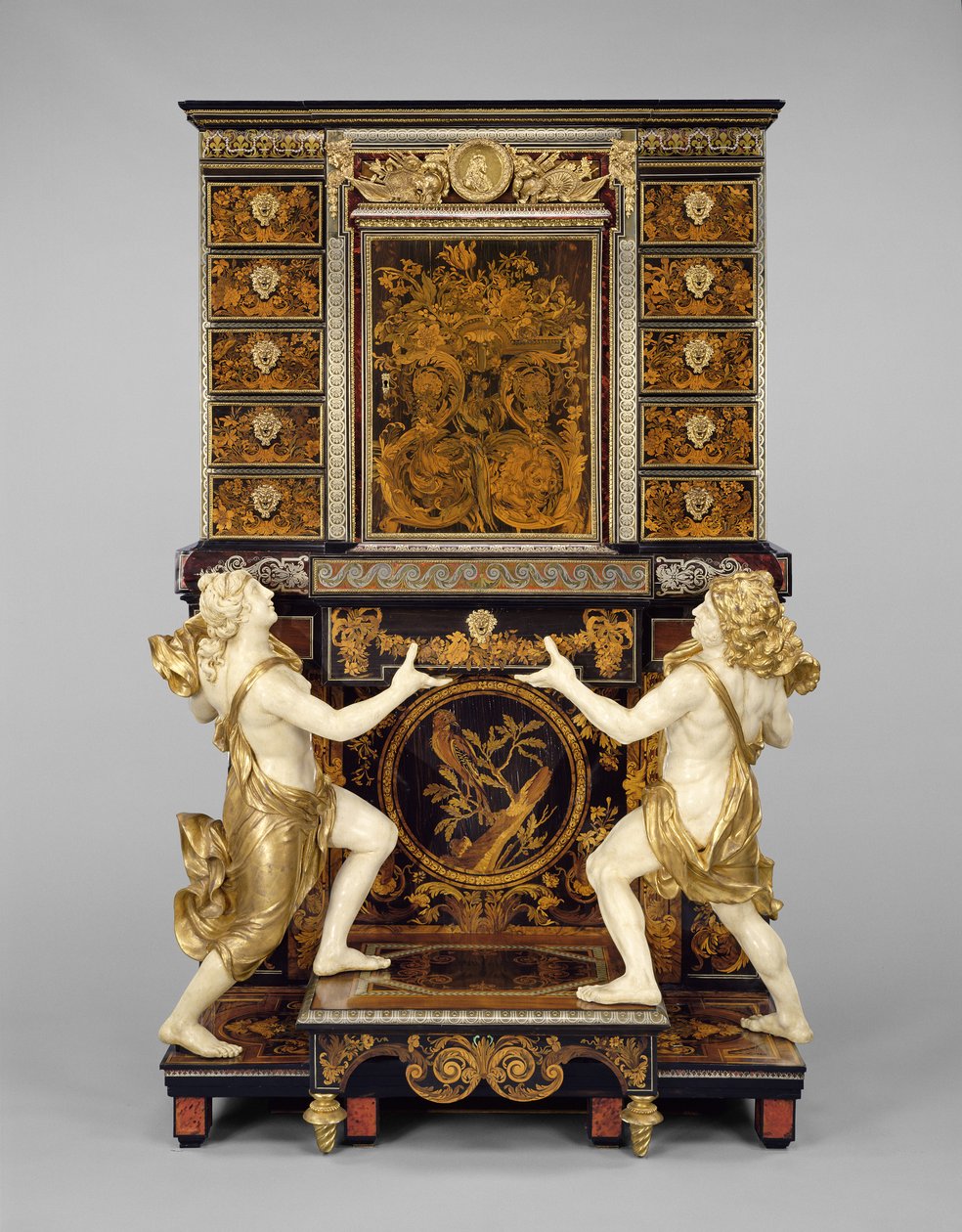 Gabinete sobre soporte con medallones después de Jean Varin, c.1675-80 de Andre Charles Boulle