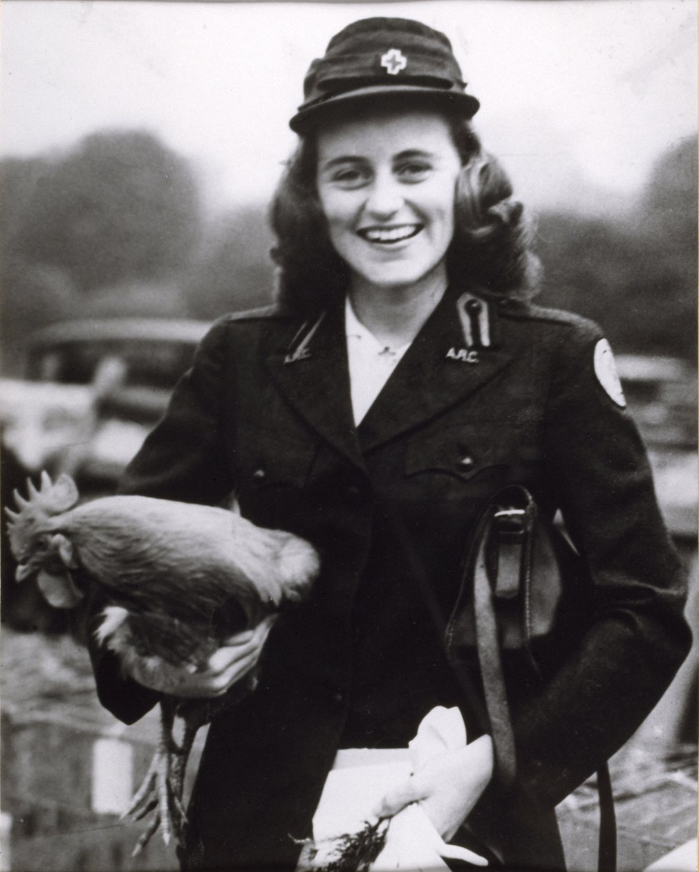 Kick Kennedy con uniforme de la Cruz Roja Americana en Londres, c.1943 de Thomas Kelly