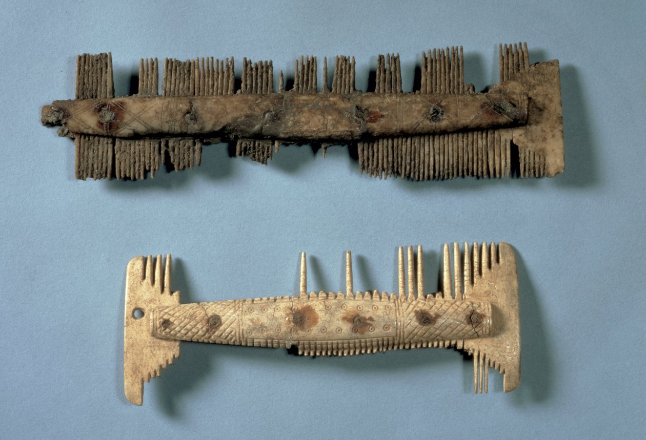 Peines, anglosajones, probablemente c. siglo V-VII de Anglo Saxon