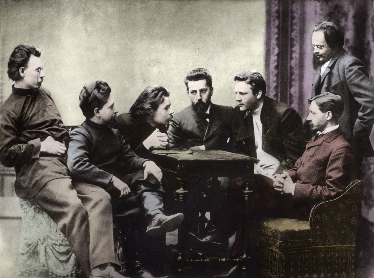 Miembros del círculo literario Sreda, formado en la segunda mitad de la década de 1890 por escritores realistas rusos - Retratos de intelectuales rusos del grupo literario Znanie: de izquierda a derecha, Andrei Skitalets (Stephan Gabrilovich Petrov), Leoni de Anonymous Anonymous