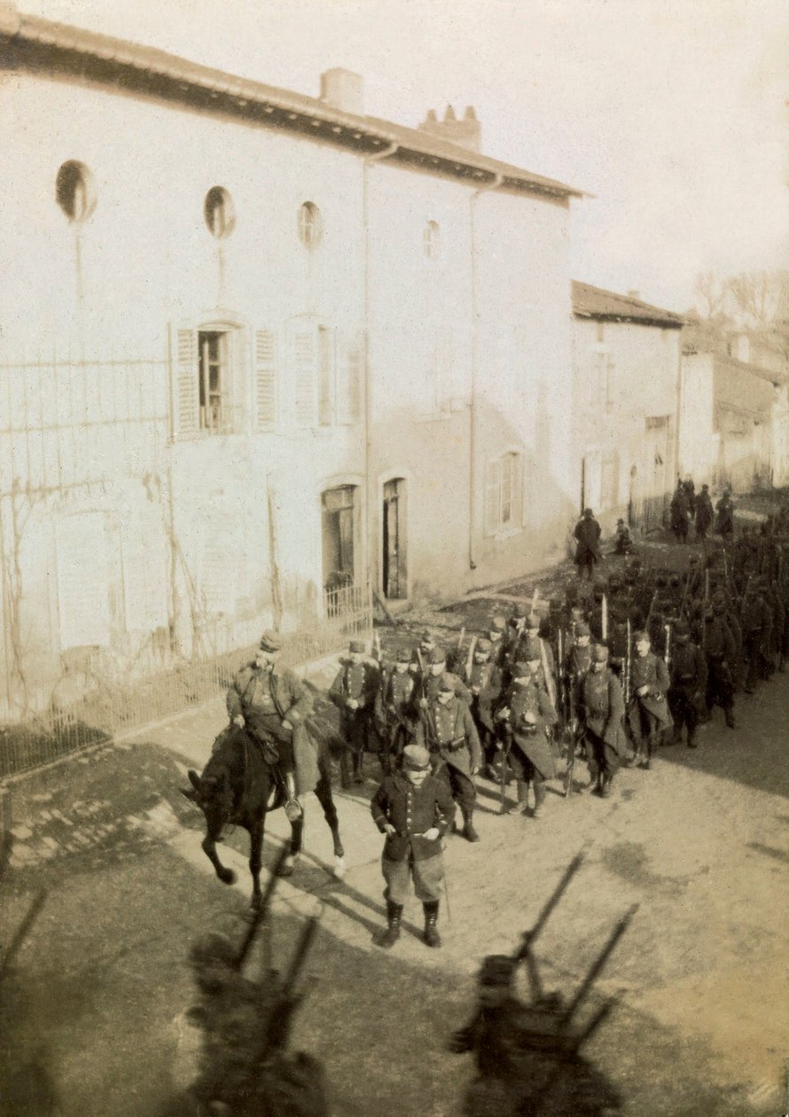 Fotografía de un álbum personal de un teniente de infantería durante los primeros meses de la Primera Guerra Mundial de Anonymous Anonymous