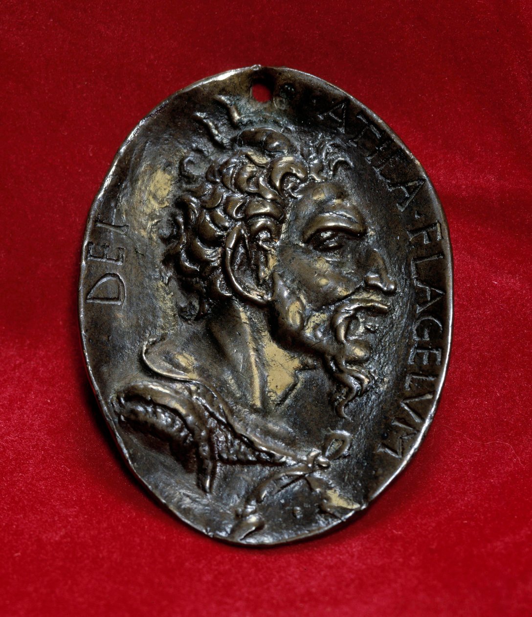 Medalla de plata con la efigie de Atila (395-453) rey de los hunos, flor de dios. París, Museo del Louvre de Anonymous Anonymous