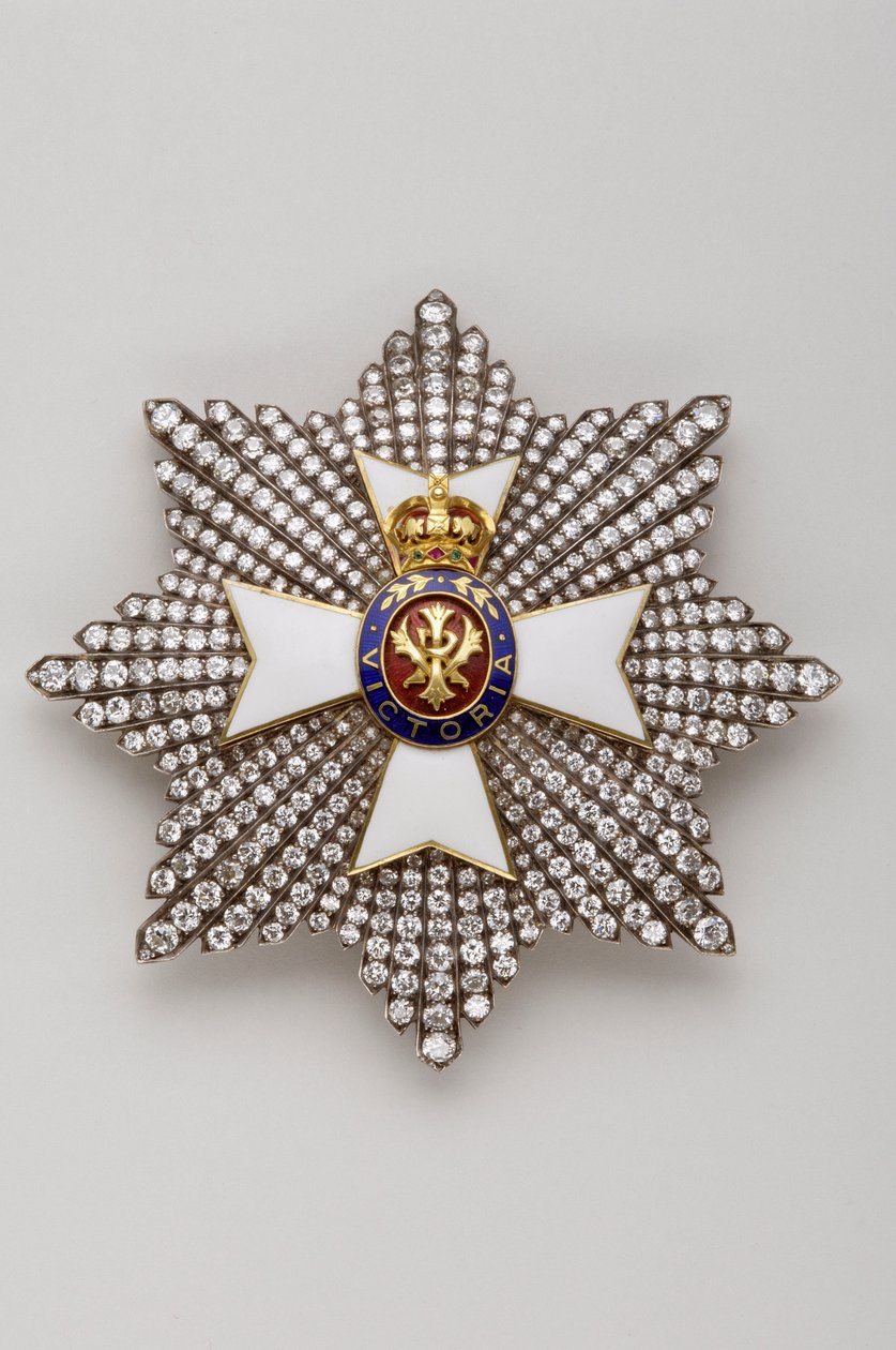 Reino Unido - Orden Real de Victoria: placa de caballero Gran Cruz - Finales del siglo XIX - Oro, plata, diamantes, esmeralda, rubíes y esmaltes - D 7.9 cm; peso: 56 g - Colección privada de Anonymous Anonymous