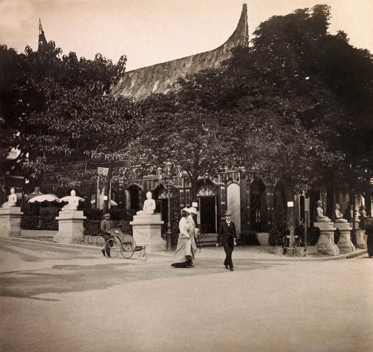 Exposición Universal de 1900 en París: Las Indias Neerlandesas - Colección privada de Anonymous Anonymous