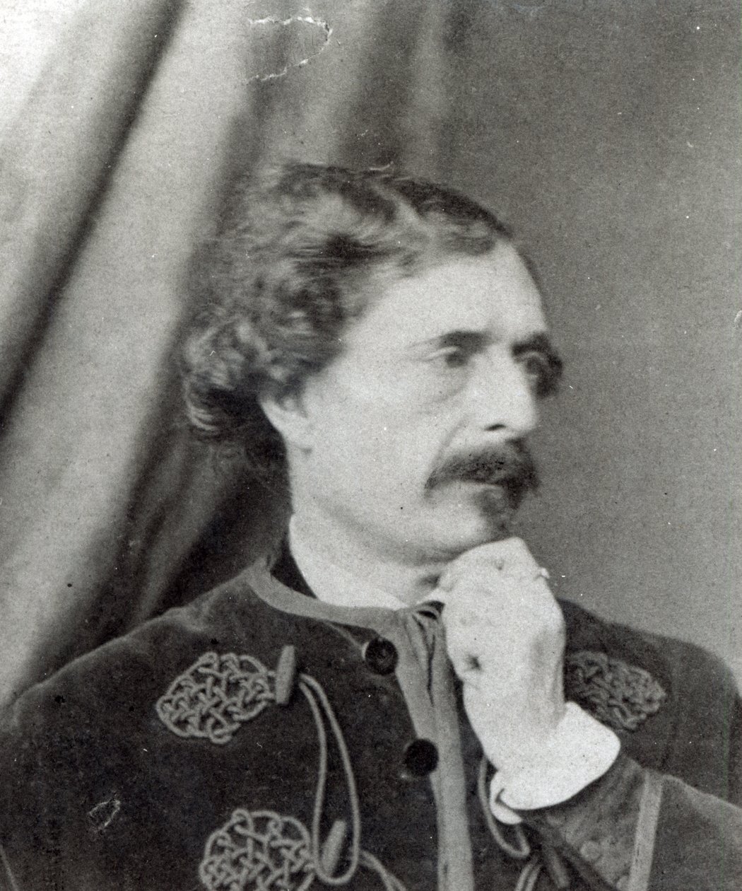 Retrato de Jules Barbey d