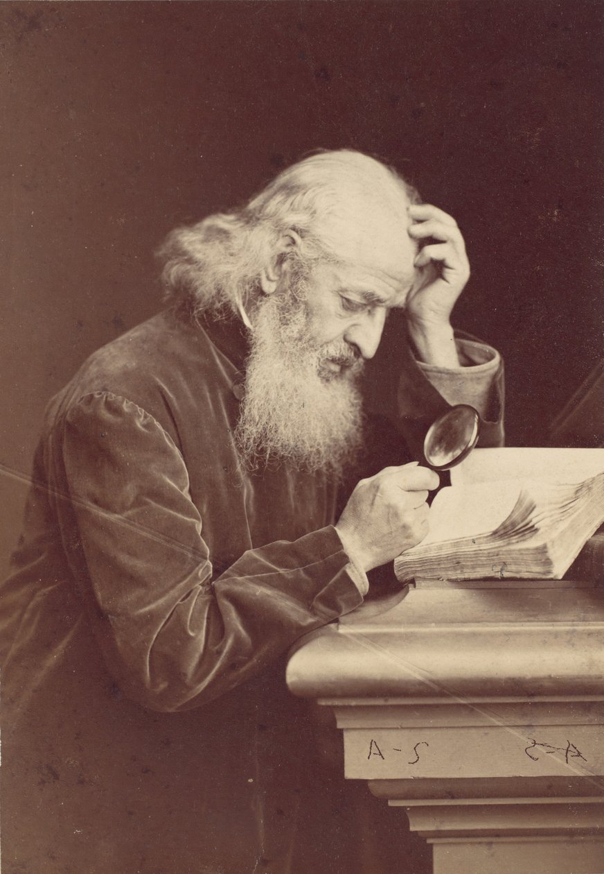 [Hombre Barbudo con Lupa Examinando un Manuscrito] de Antoine Samuel Adam Salomon
