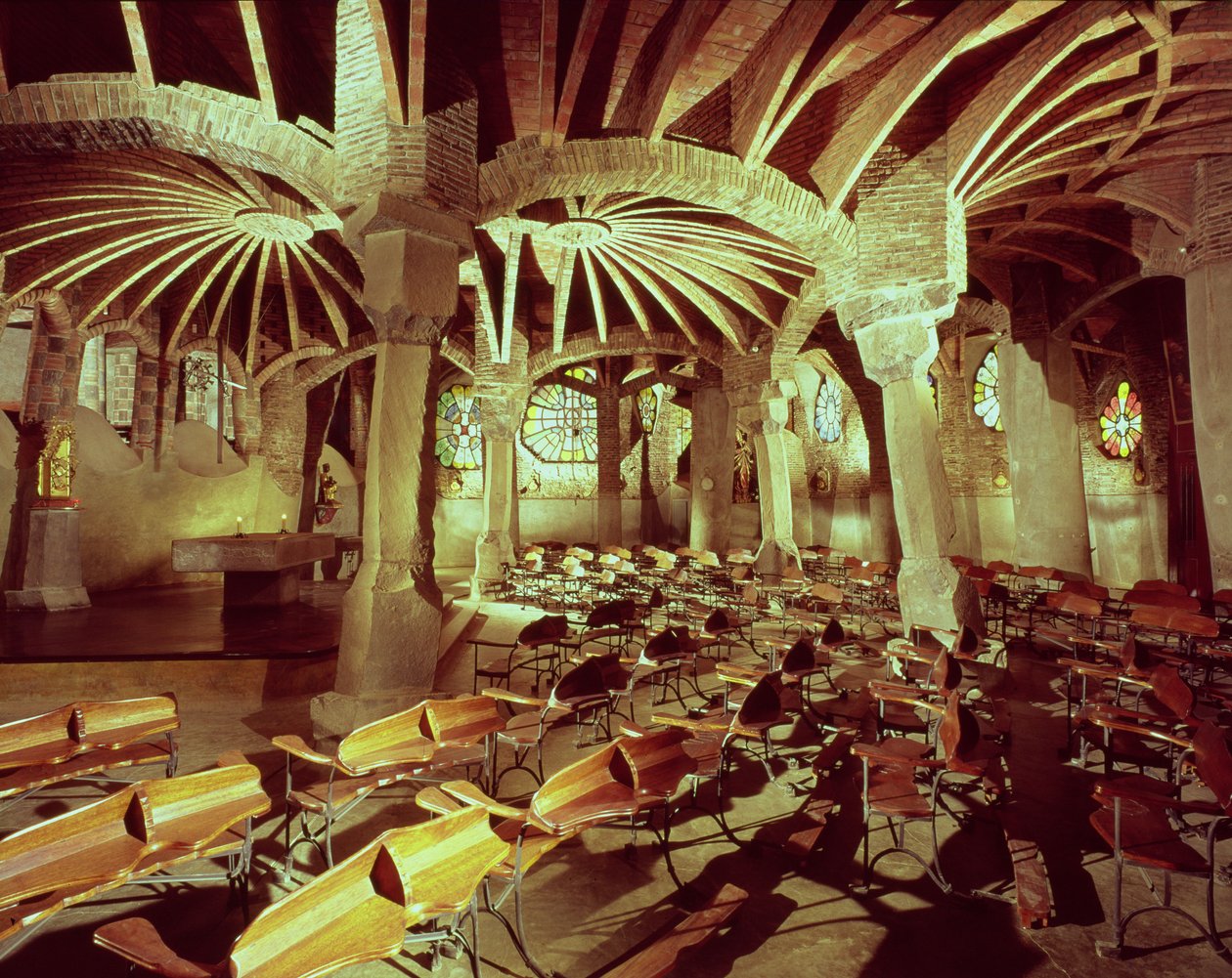 Cripta Güell con su 