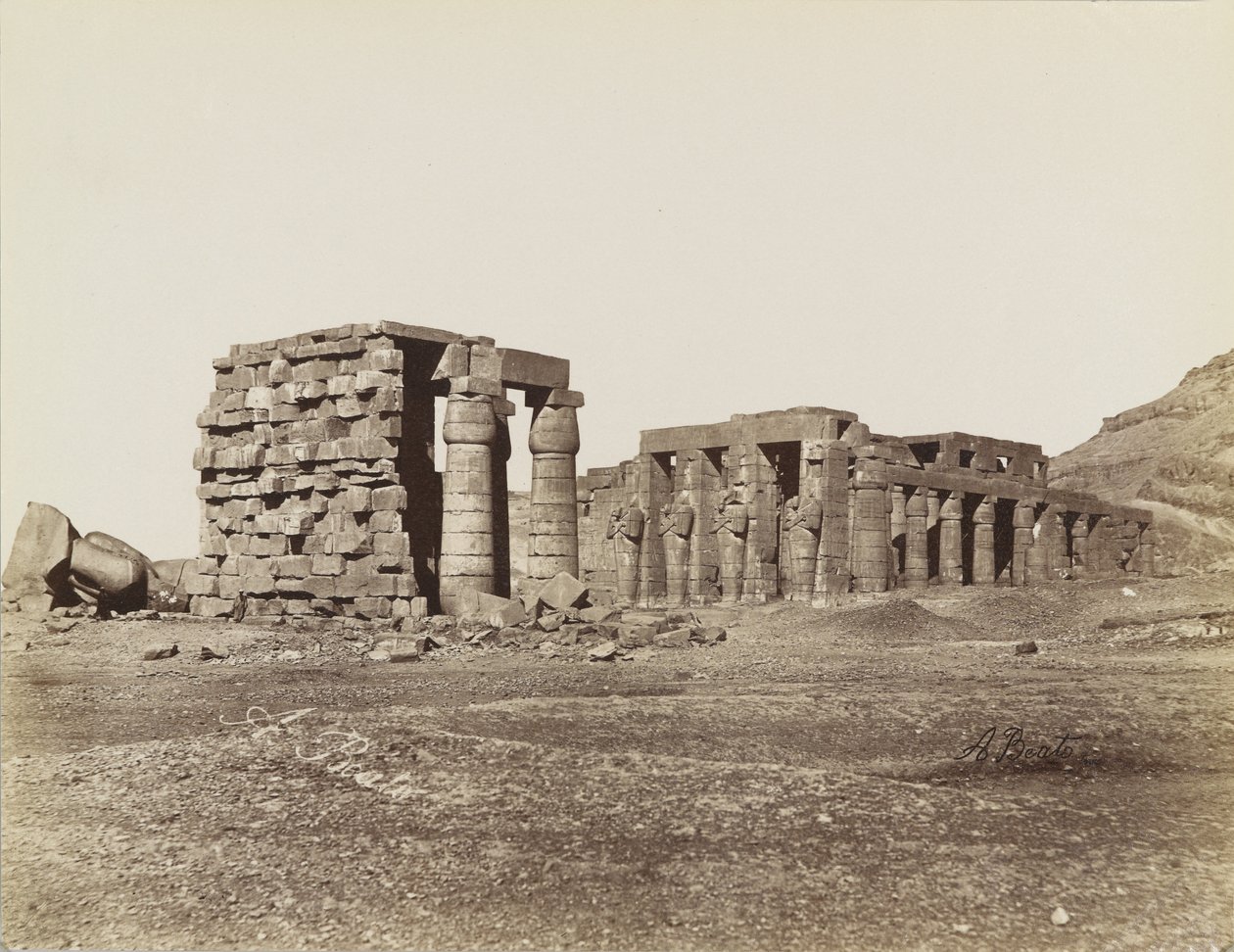 Vista general del Ramesseum, Tebas de Antonio Beato