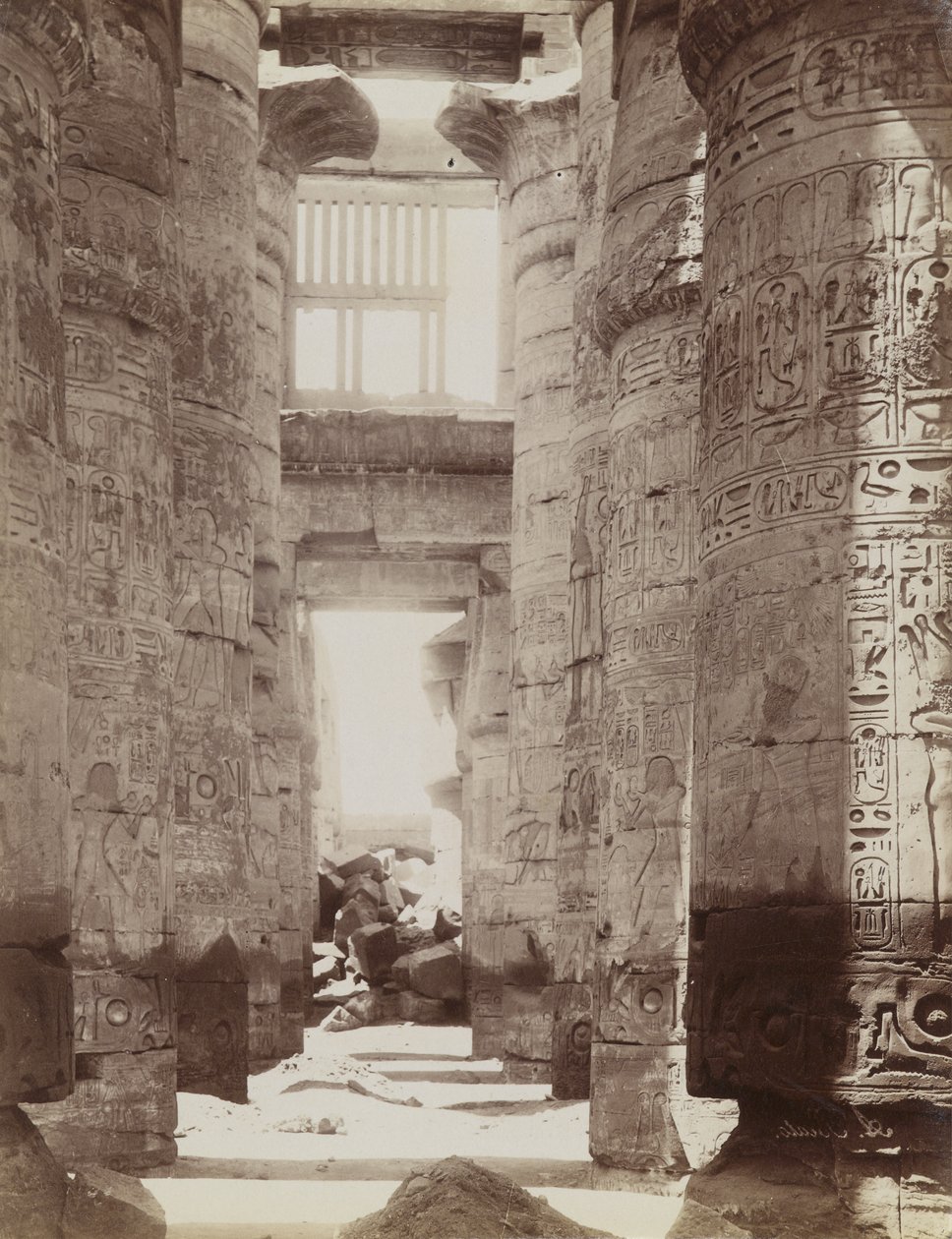 Sala hipóstila en el templo de Karnak, vista de la sala hipóstila de Antonio Beato