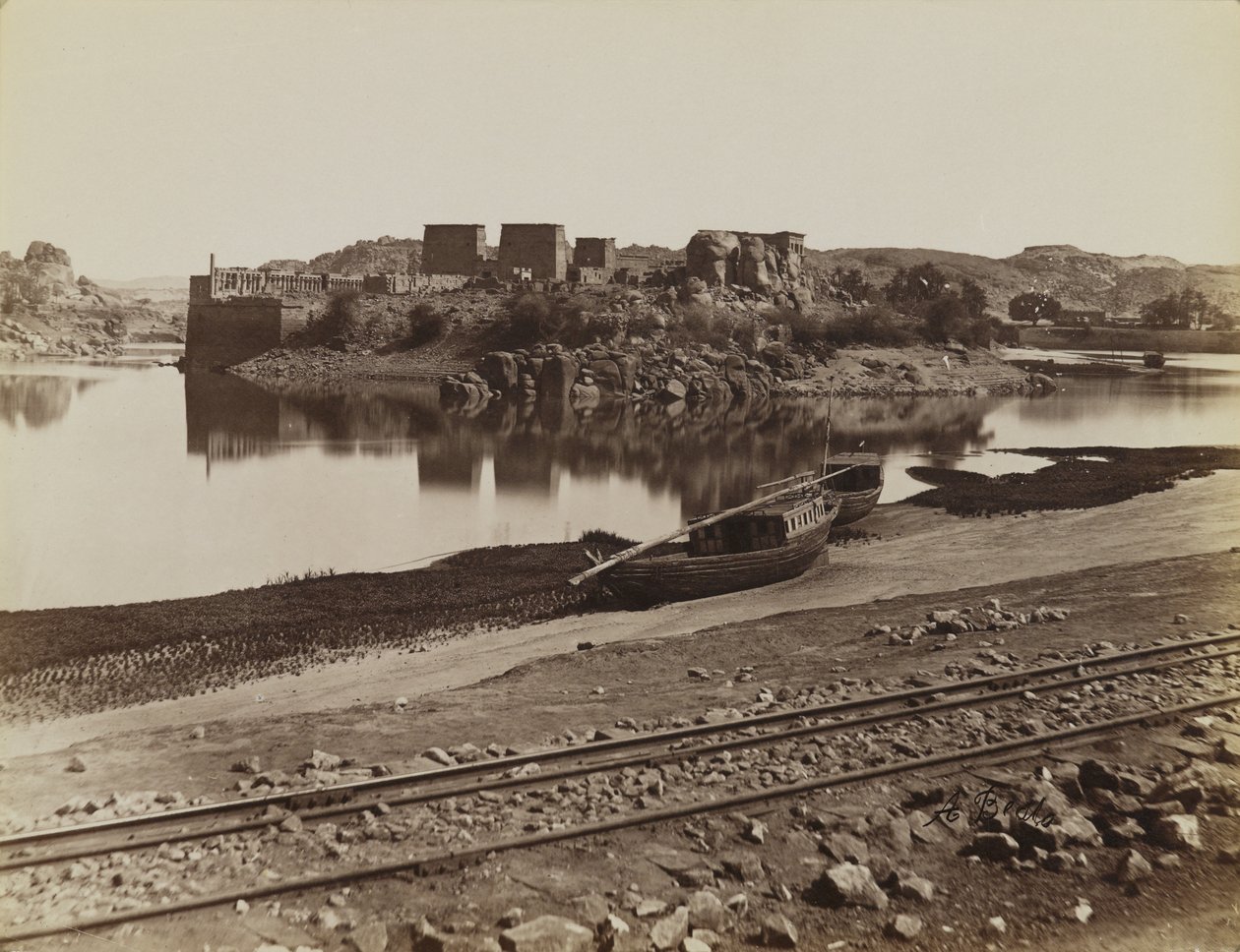 Philae, vista de la orilla este del Nilo, noroeste de Antonio Beato