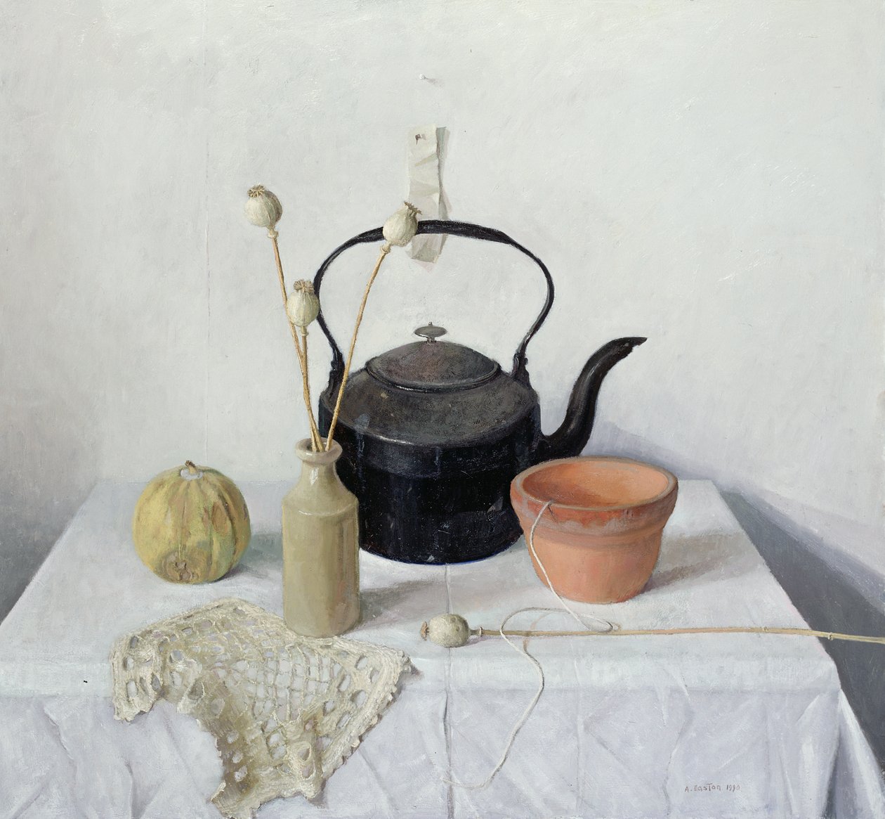 Tetera, cabezas de amapola y calabaza, naturaleza muerta, 1990 de Arthur Easton