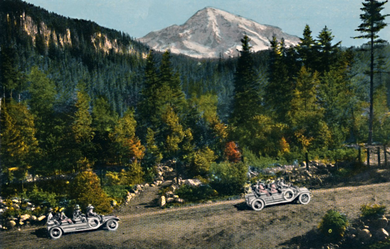 Monte Rainier desde National Park Inn, c1916 de Asahel Curtis