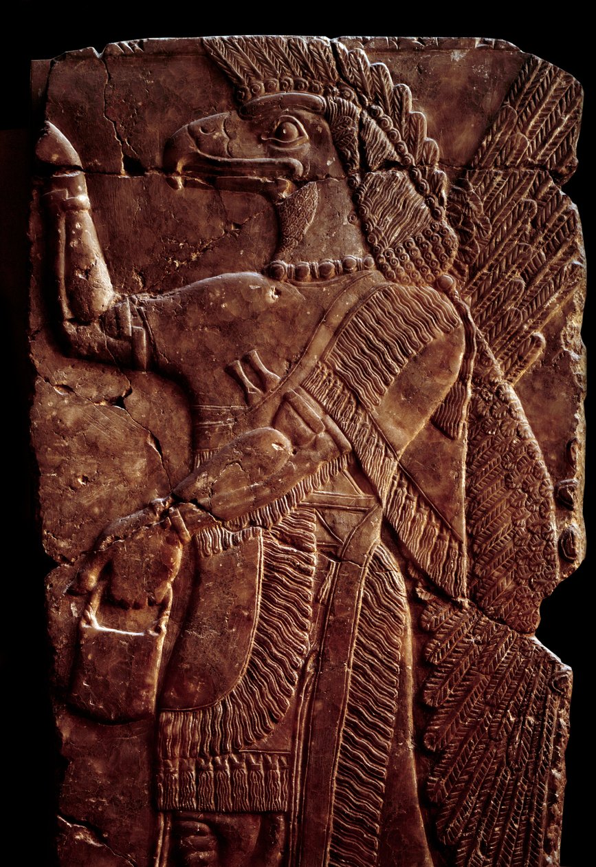 Antigüedades orientales: detalle de un relieve de alabastro que representa un genio protector con cuerpo de hombre y cabeza de águila, del Palacio de Sargón II o Sharroukin, rey de Asiria en Dur-Sharrukin (actual Khorsabad, Irak) de Assyrian