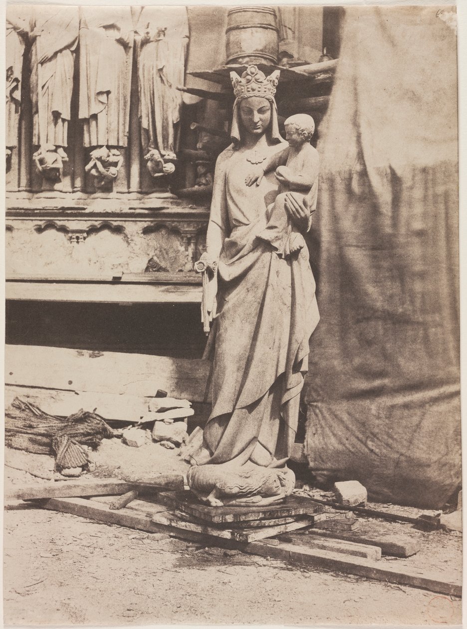 Estatua de la Virgen, Notre Dame de París de Auguste Mestral