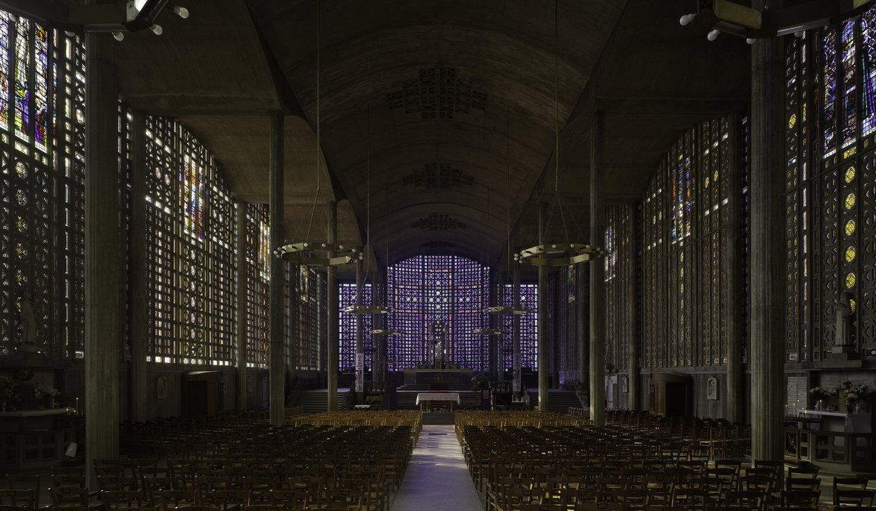 Iglesia de Notre Dame du Raincy, en Raincy (Sena Saint Denis). Construcción 1923, arquitectos Gustave Perret (1876-1952) y Auguste Perret (1874-1954). Fotografía 10/02/10. de Auguste Perret