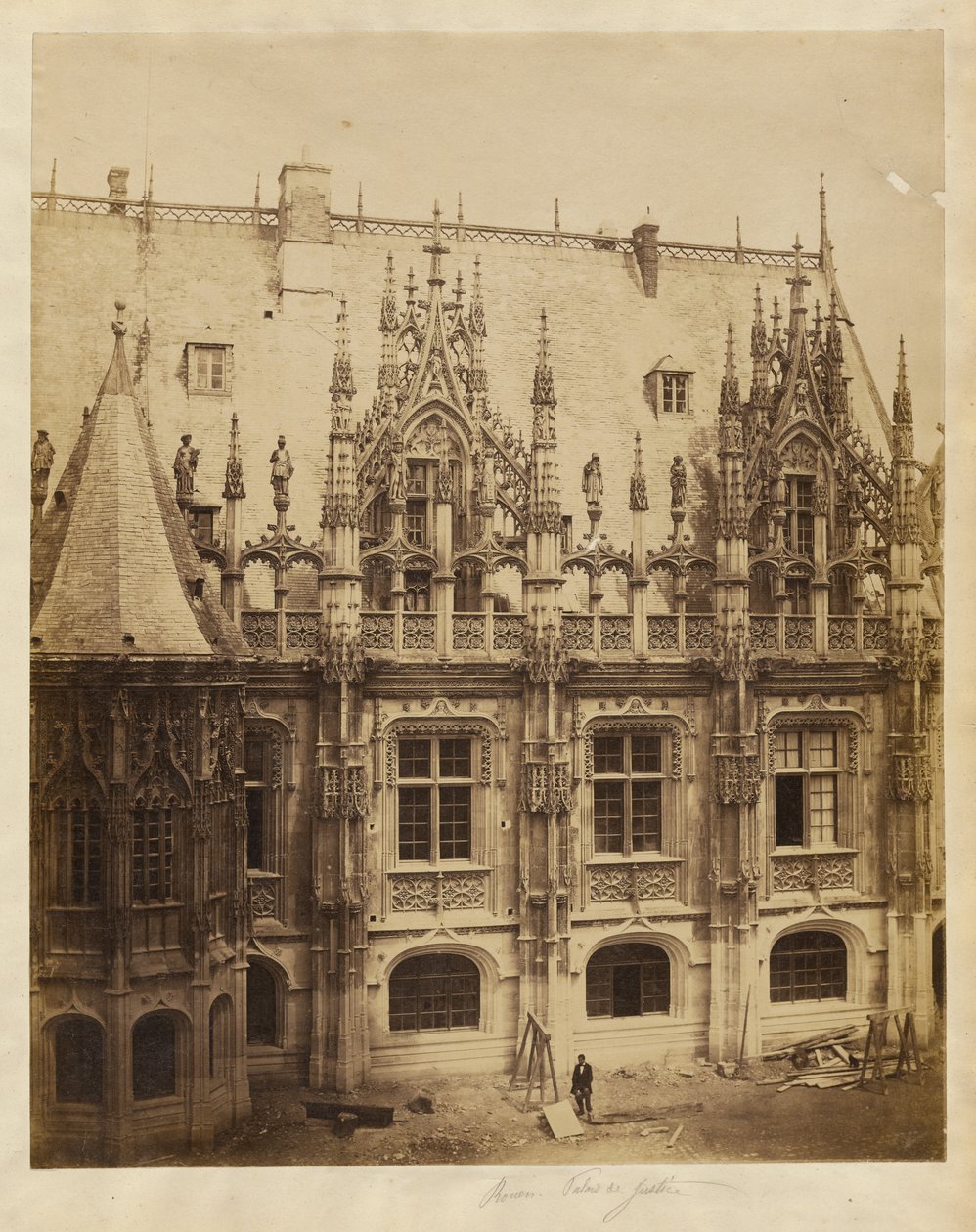 Ruán, Palacio de Justicia de Auguste Rosalie Bisson