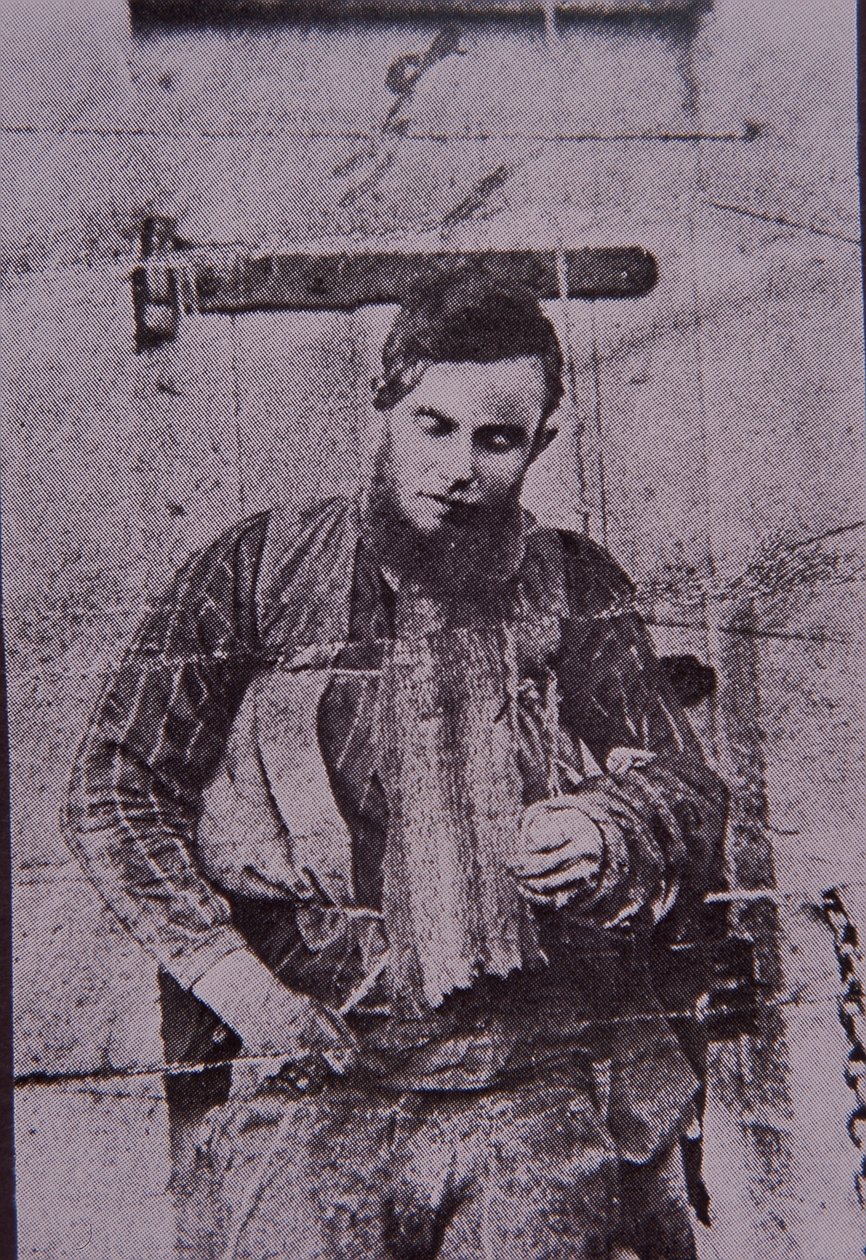 Miembro de la banda Kelly Joe Byrne colgado después de la muerte, 29 de junio de 1880 de Australian Photographer