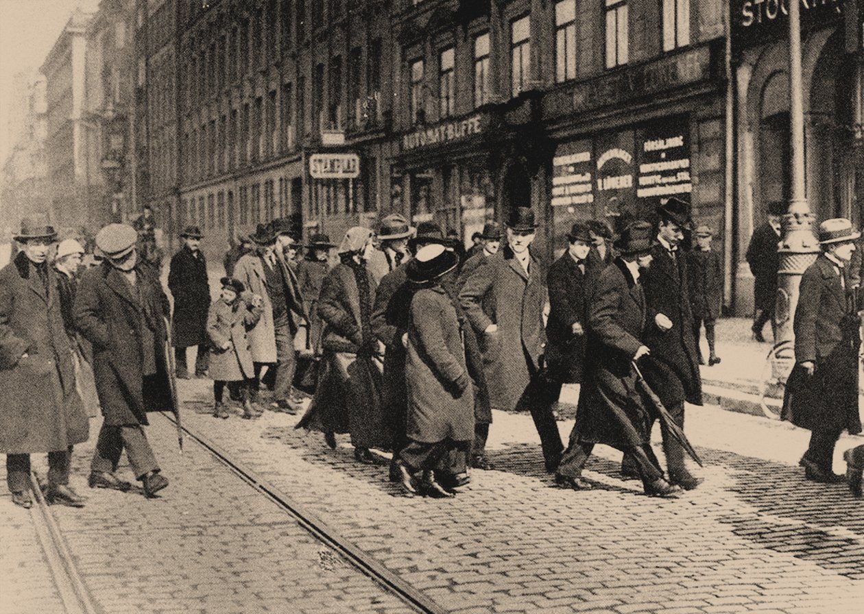 Lenin en Estocolmo con Ture Nerman y Carl Lindhagen el 13 de abril de 1917, 1917 de Axel Malmström