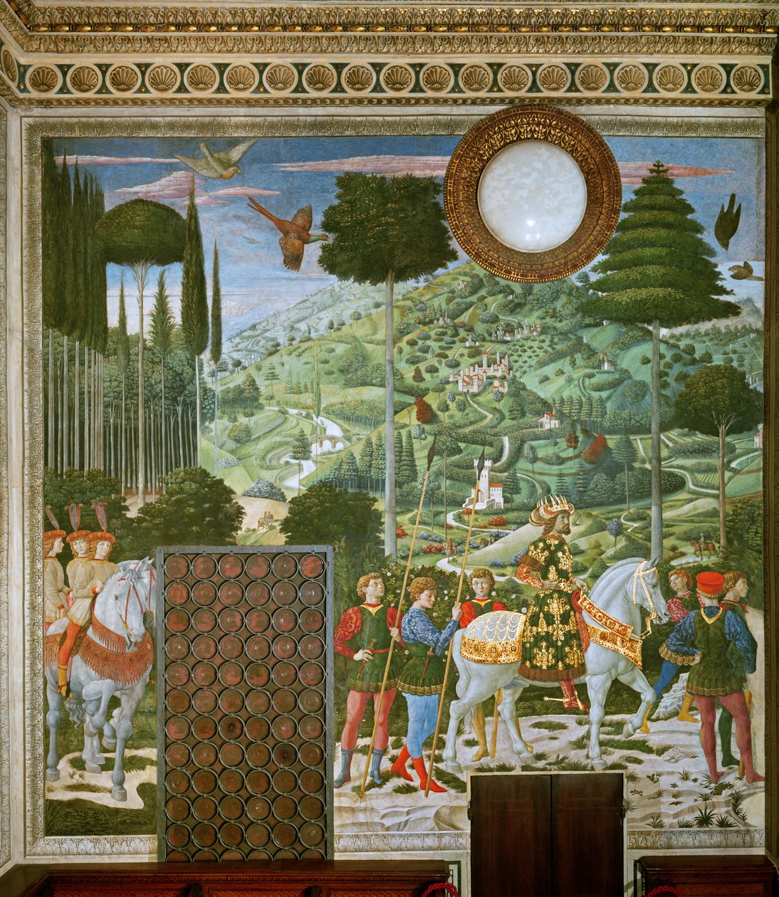 El viaje de los Reyes Magos a Belén, la pared trasera de la capilla, c.1460 de Benozzo di Lese di Sandro Gozzoli
