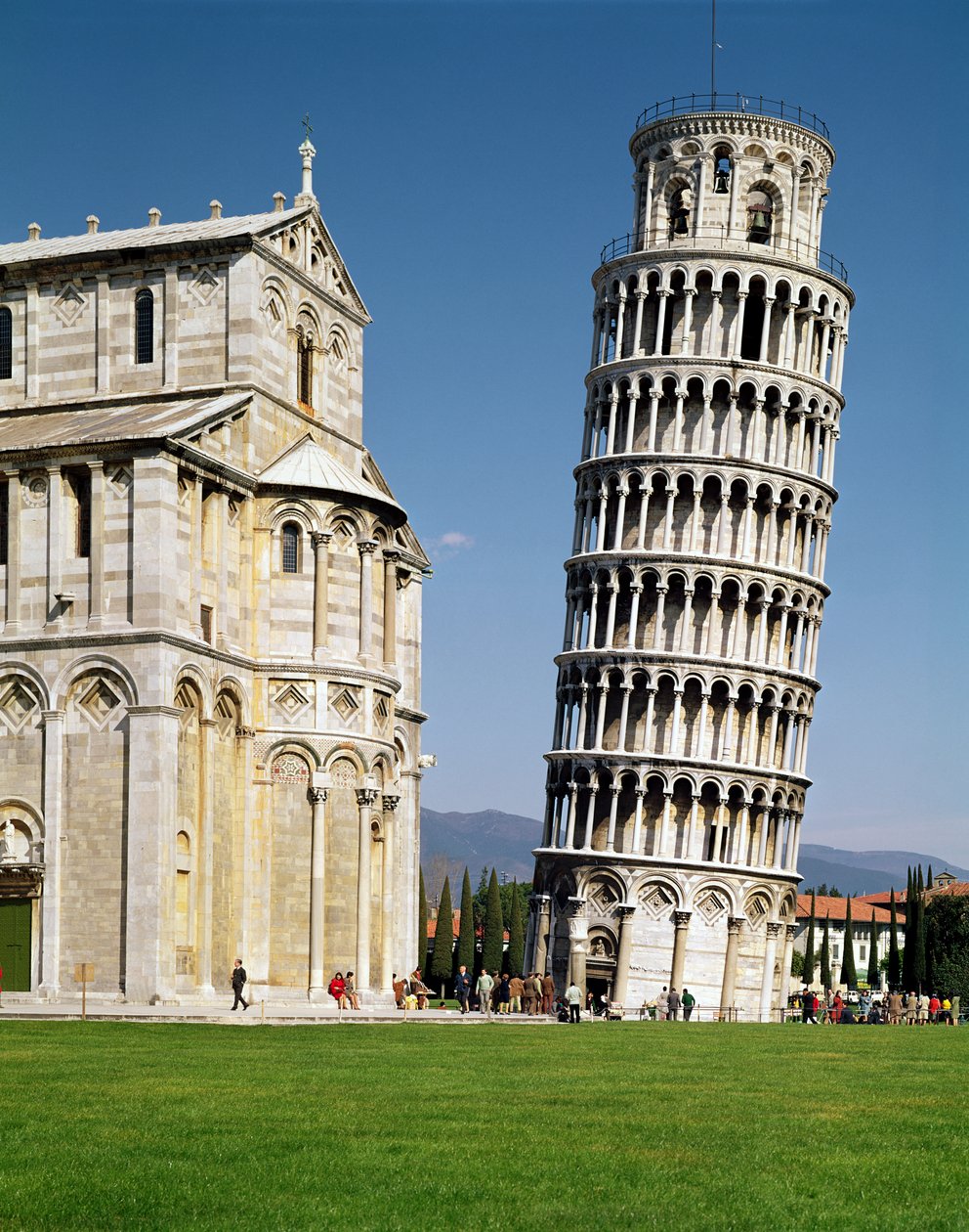 Vista de la Torre Inclinada de Bonannus of Pisa