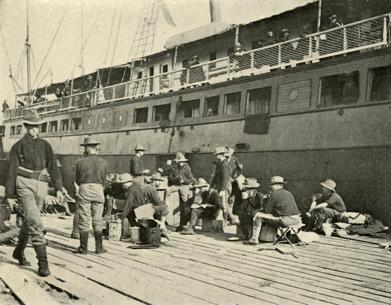 13º Infantería en el desayuno, Guerra Hispanoamericana, 11 de junio de 1898, 1899 de Burr McIntosh