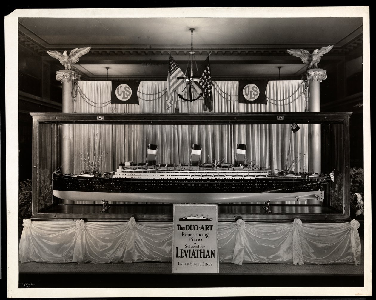 Un escaparate en la Compañía Aeolian, 29 West 42nd Street, Nueva York de Byron Company