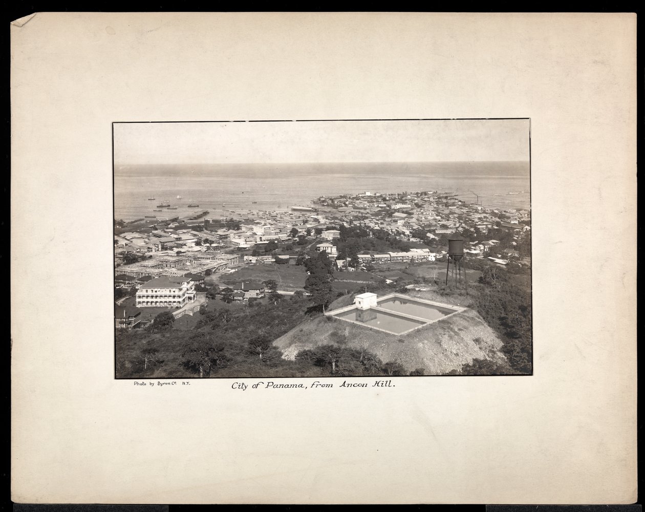 Vista aérea de la Ciudad de Panamá, 1912 o 1913 de Byron Company
