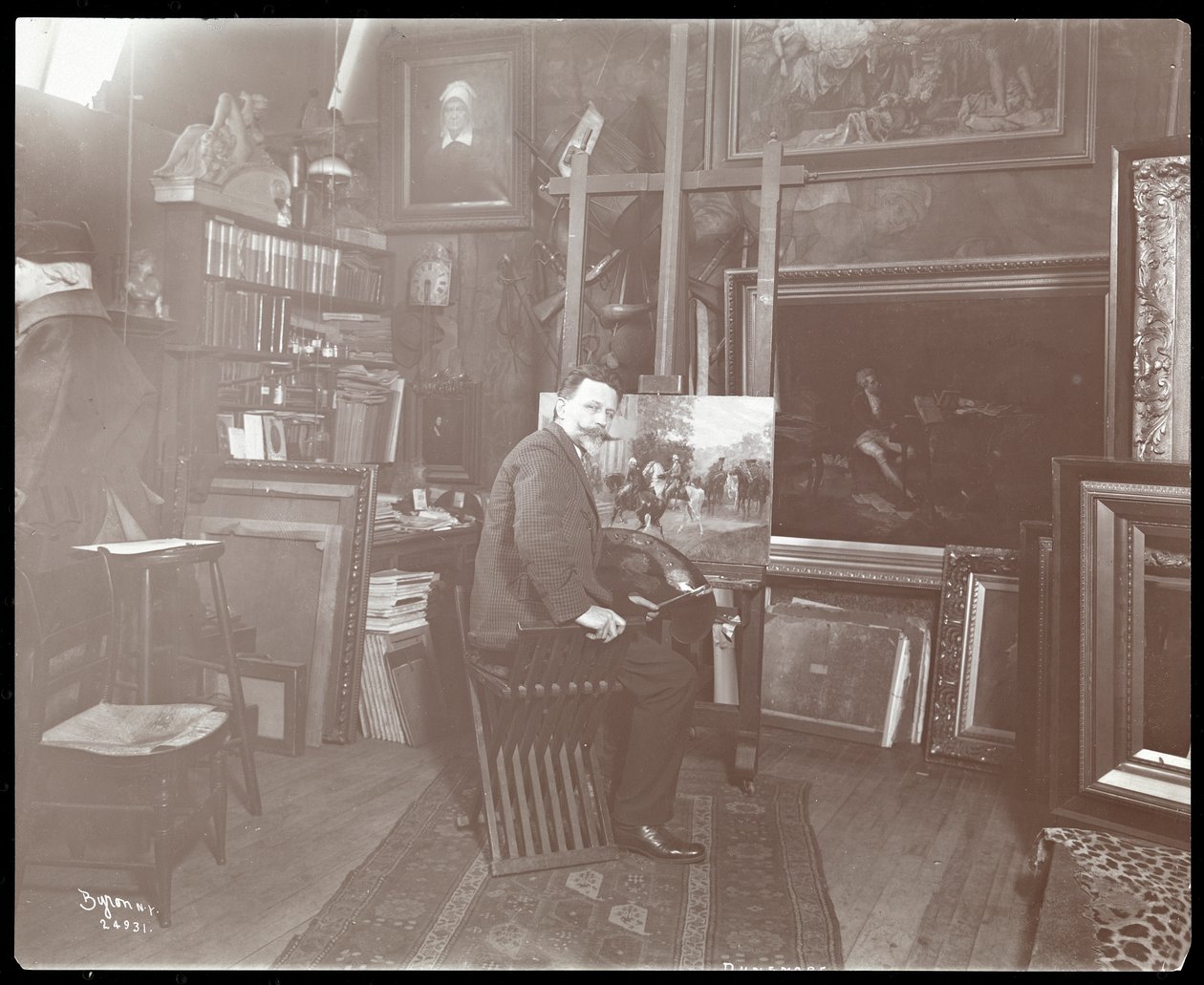 Artista trabajando en una pintura, 1907 de Byron Company