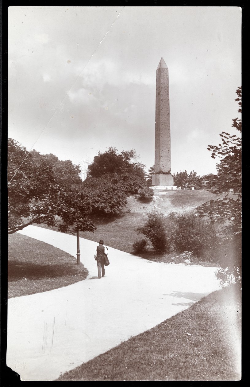Vista del Obelisco de Cleopatra en Central Park, Nueva York, 1899 (impresión de gelatina de plata) de Byron Company