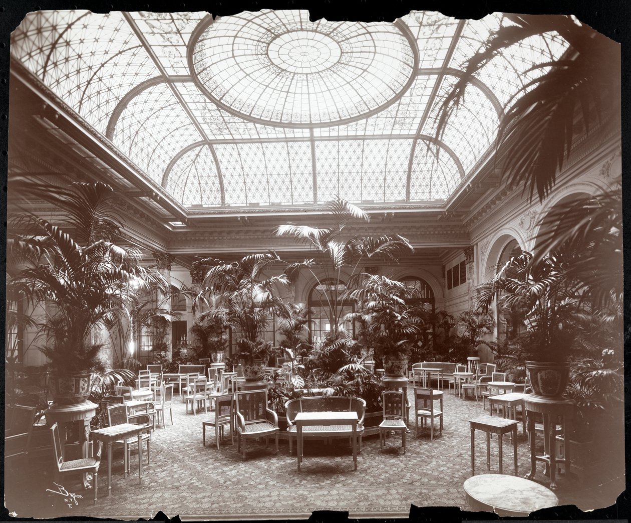 Salón del Hotel Plaza, c.1907 de Byron Company
