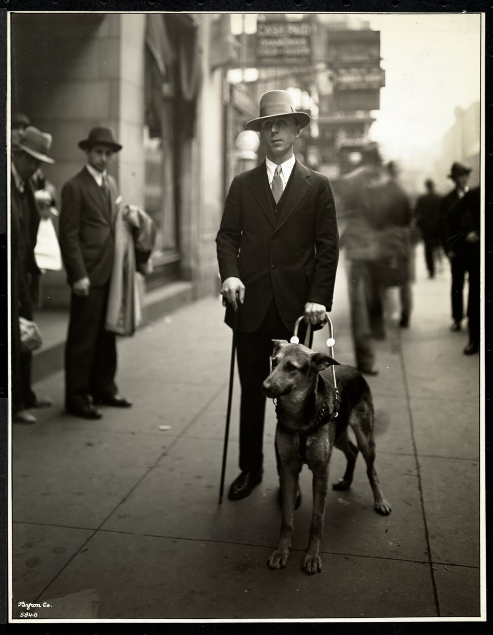 El Sr. Himmel de la Asociación de Ciegos de Nueva York, 111 East 59th Street, Nueva York, 1930 de Byron Company