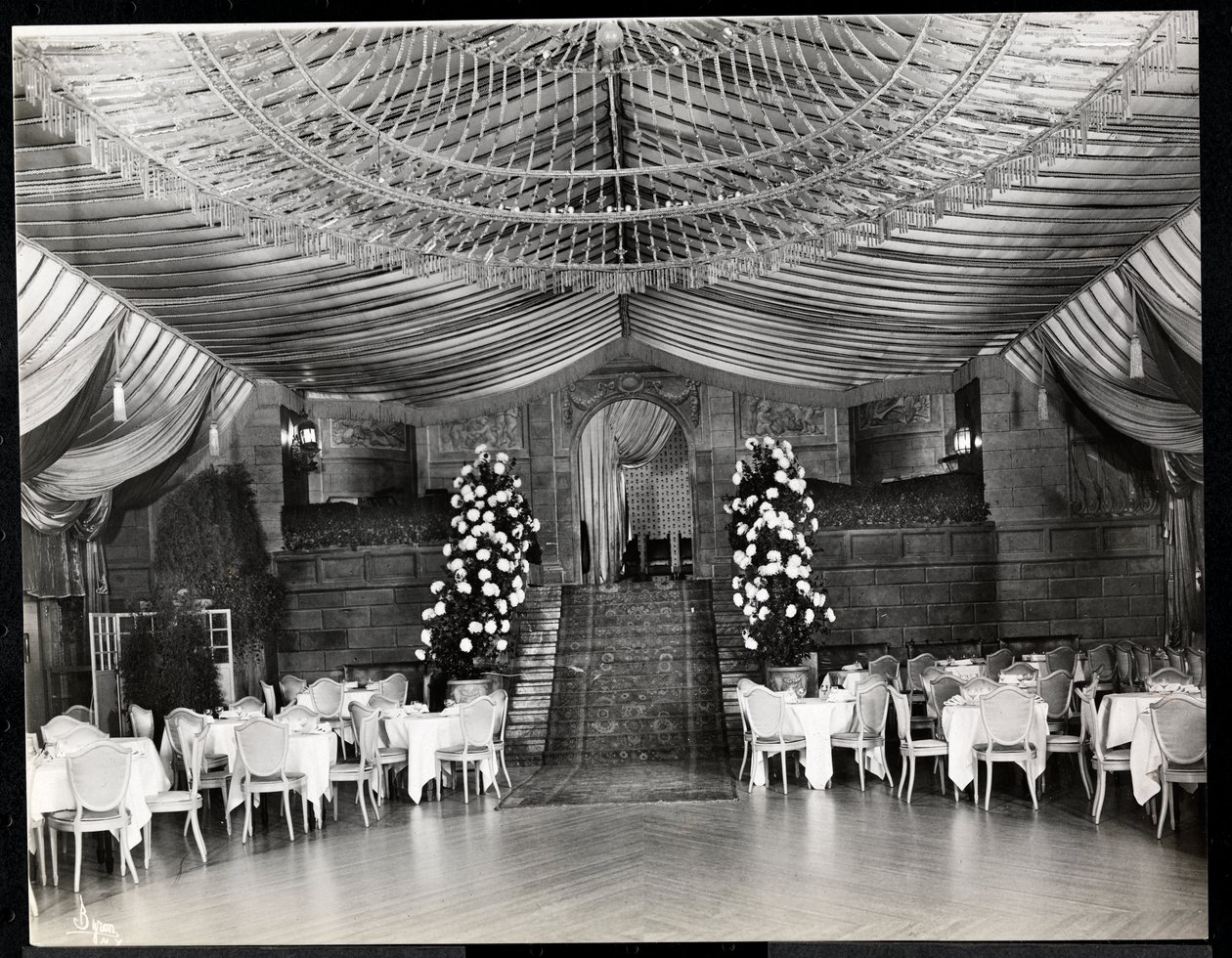 Sala de recepción en el Hotel Ritz-Carlton, 1915 o 1916 de Byron Company