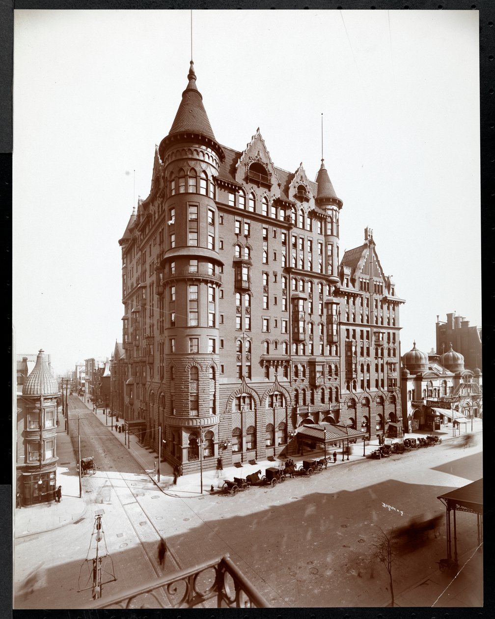 El Hotel Walton, Filadelfia, c.1905 de Byron Company