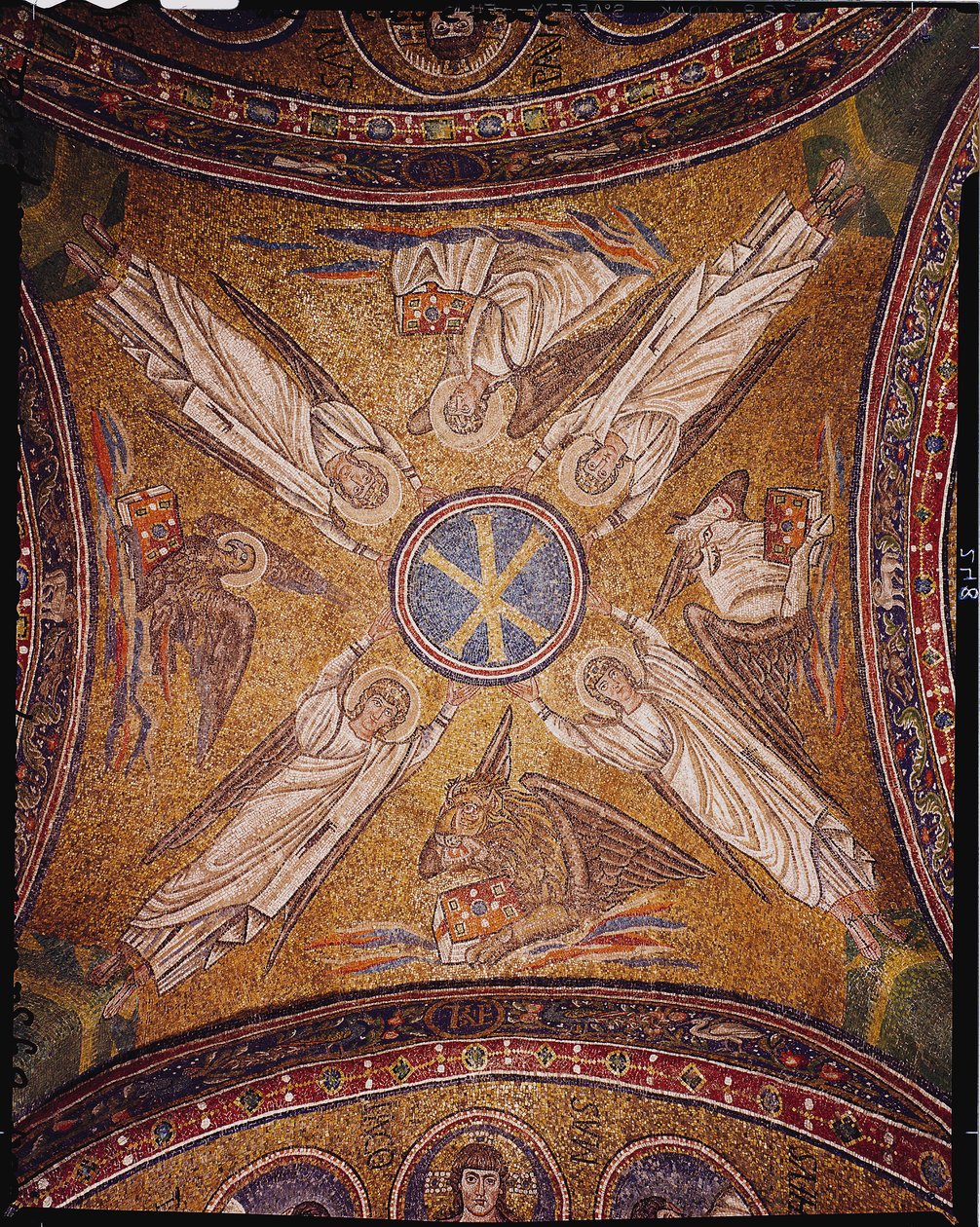Cuatro ángeles con los símbolos de los evangelistas rodeando el monograma chi-rho de Cristo, de la bóveda de la Capilla del Arzobispado (mosaico) de Byzantine School