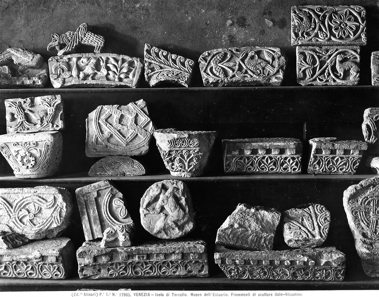 Fragmentos de esculturas italo-bizantinas de Byzantine Byzantine
