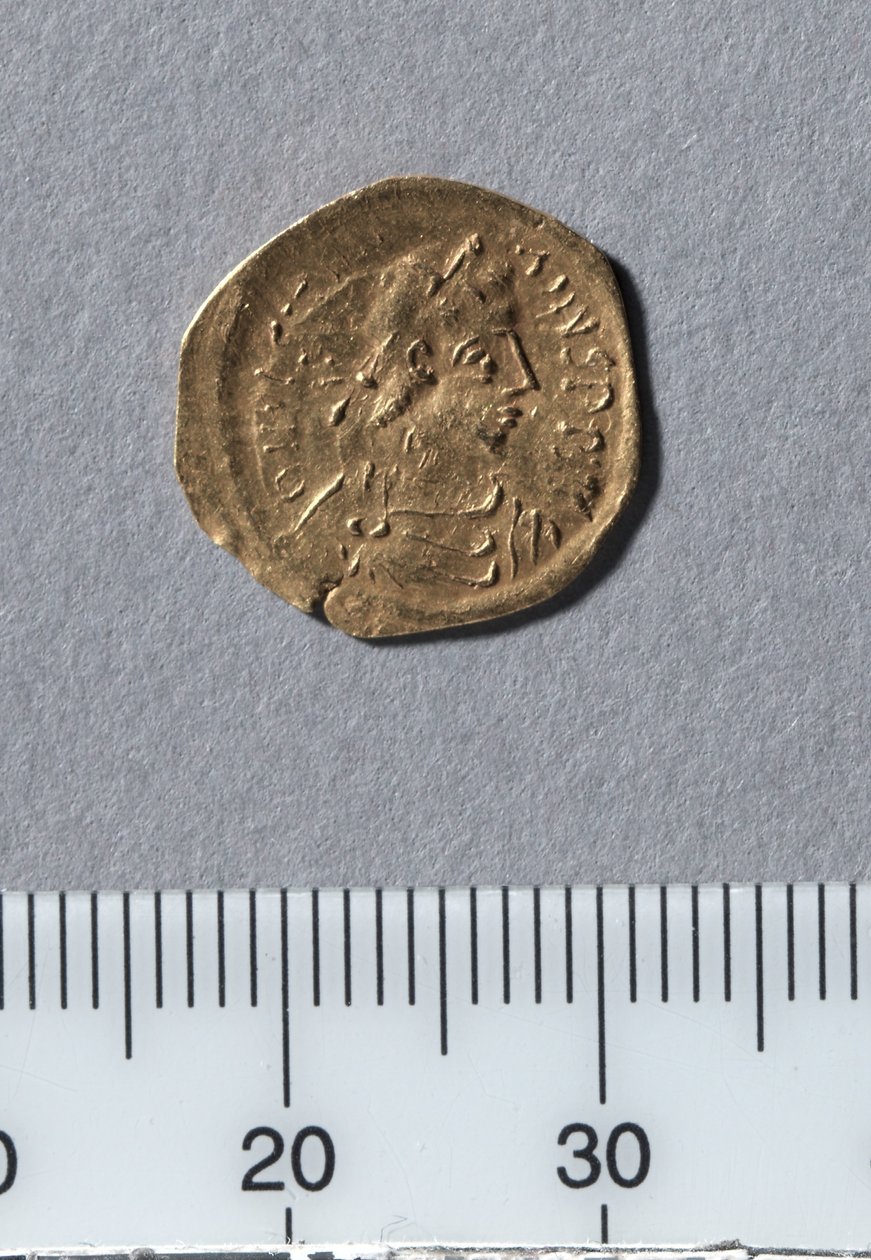 Medio Tremissis de Justiniano I, Constantinopla, 527-565 (oro) de Byzantine School