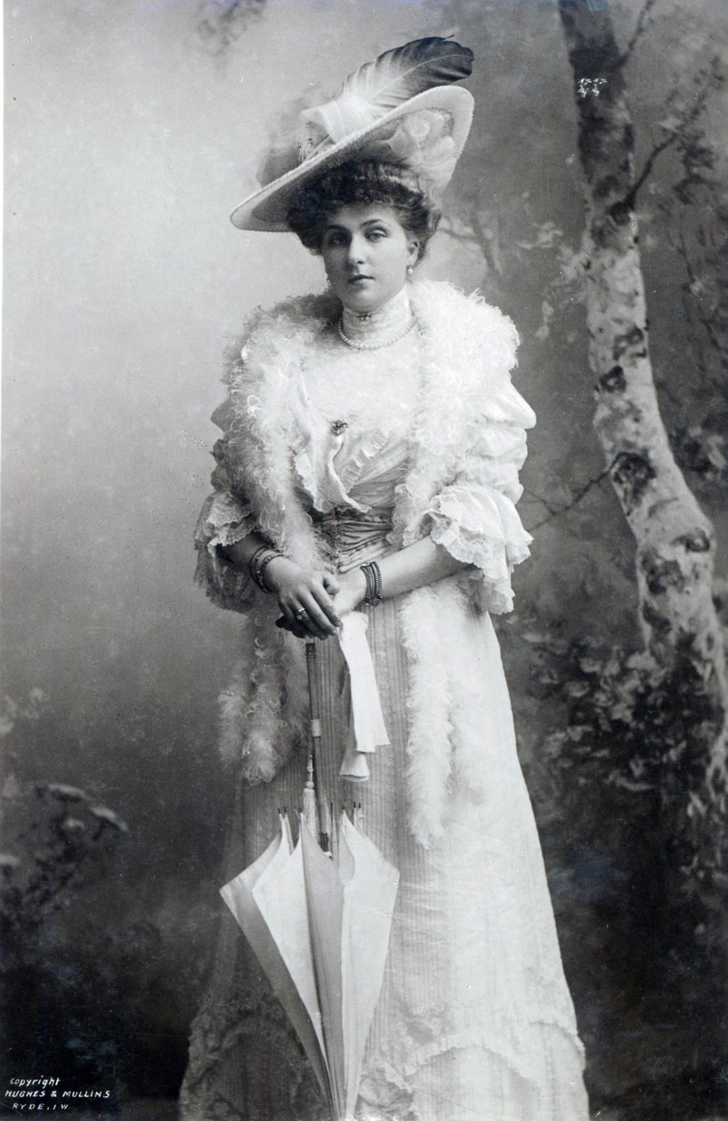 Reina de España, Ena de Battenberg, c.1910 de J.B. and Brown J. Rowbotham