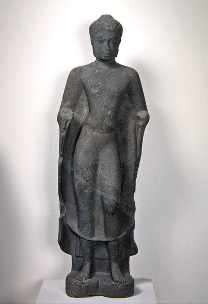 Buda de Vat Romlok, Angkor Borei de Cambodian School
